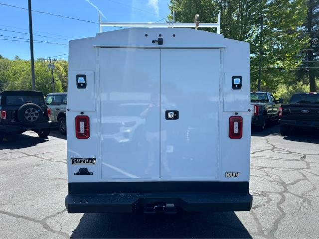 New 2026 Oxford White Ford Cutaway image 5
