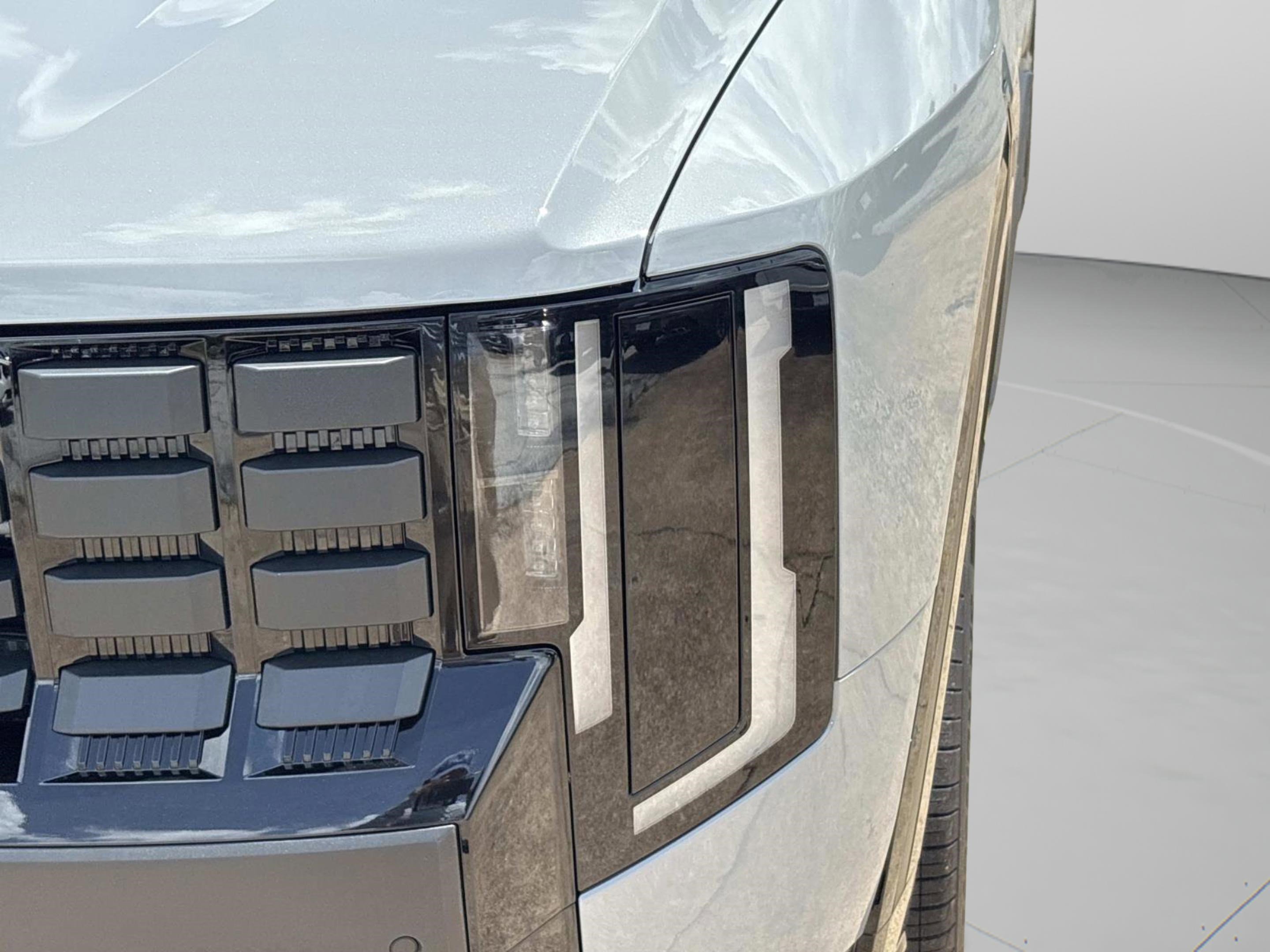 New 2027 Wolf Gray Kia X-Line EX image 34
