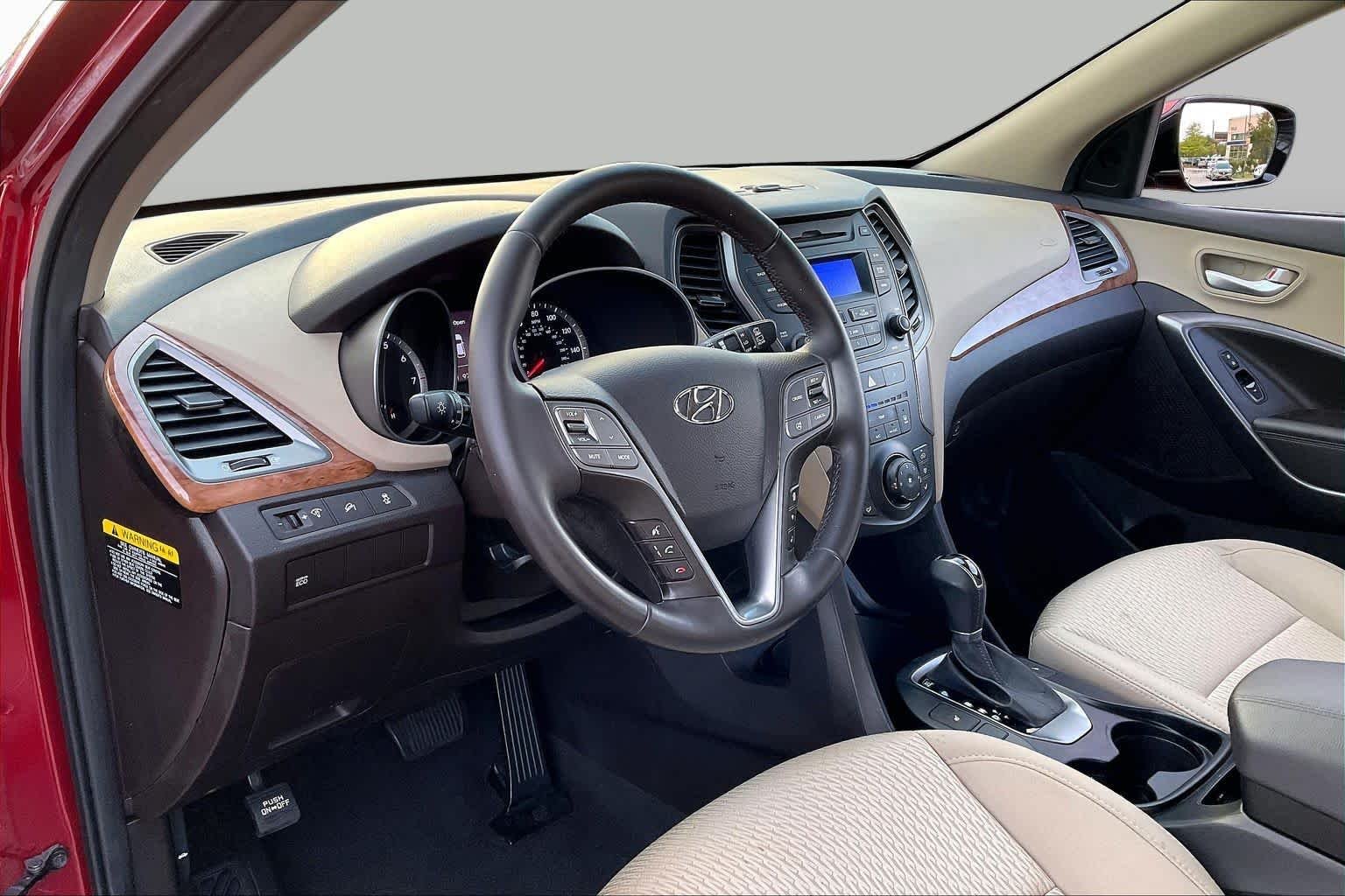 Used 2013 Serrano Red Hyundai Sport image 16