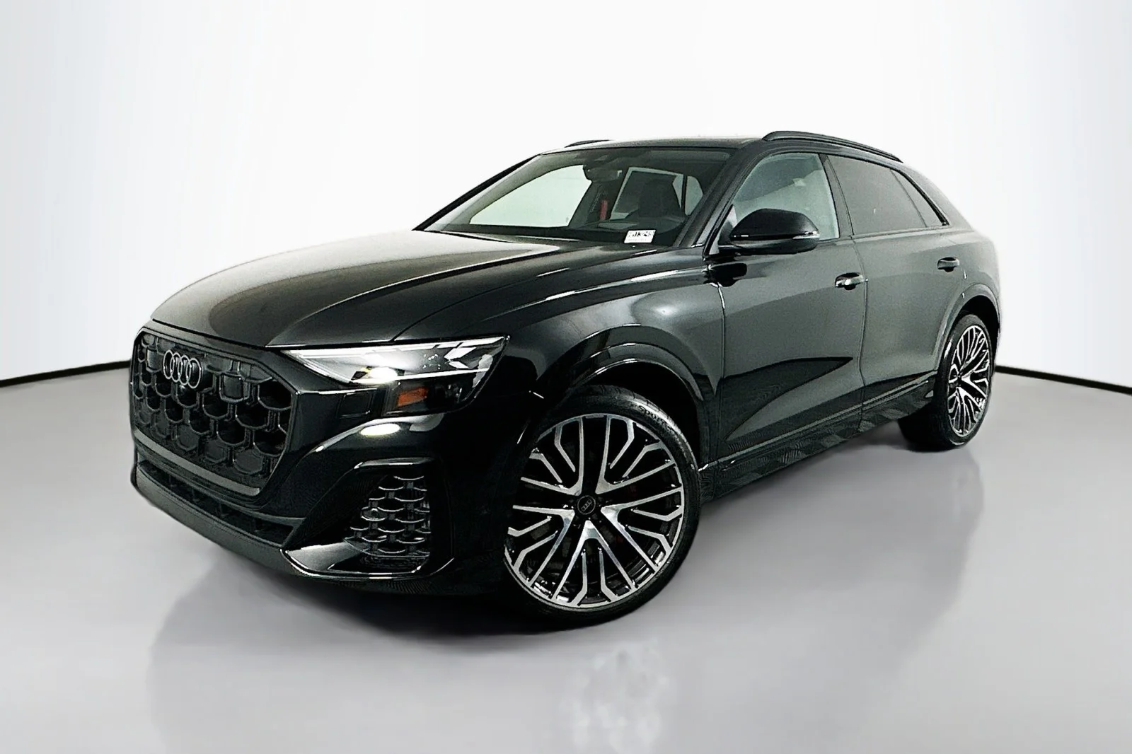 2026 Audi SQ8 Prestige quattro's photo