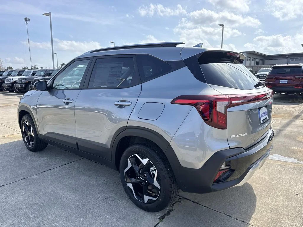 New 2026 Steel Gray Kia S image 4