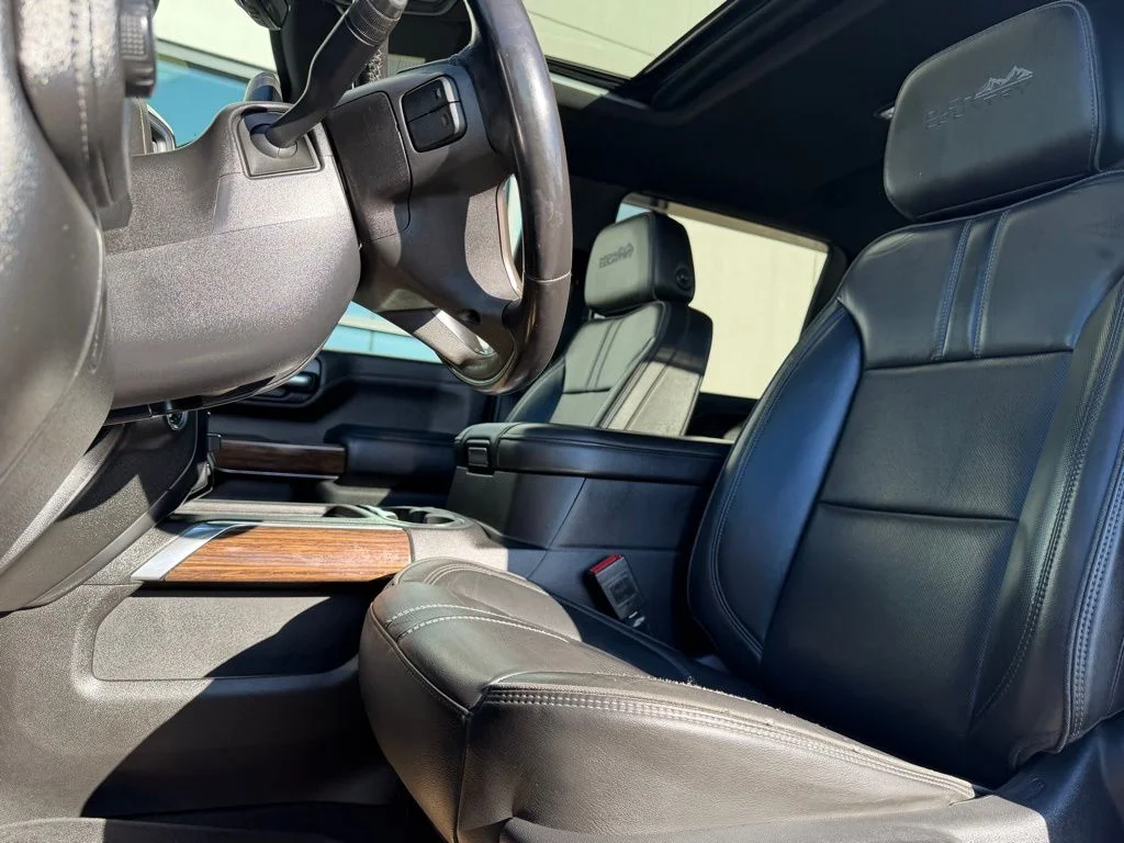 Used 2020 Beige Chevrolet High Country image 10