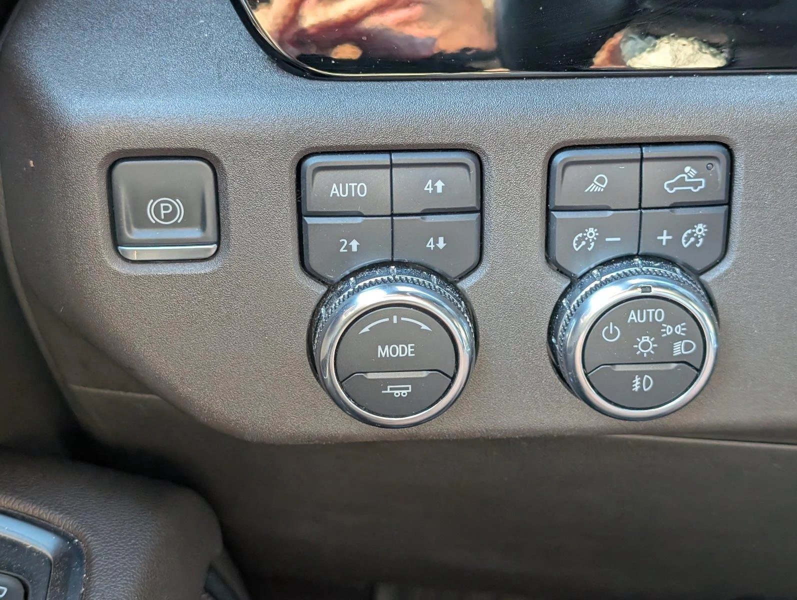 Used 2022 PACIFIC BLUE METALLIC GMC SLT image 29