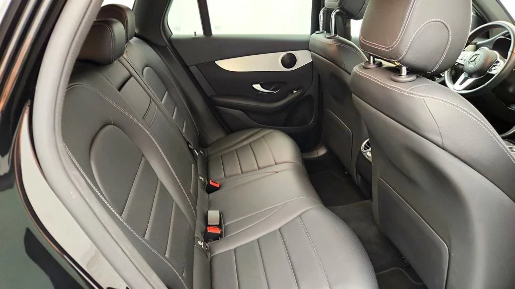 Used 2022 Black Mercedes-Benz GLC 300 SUV w/ Panorama Sunroof & Digital Instrument Cluster image 21