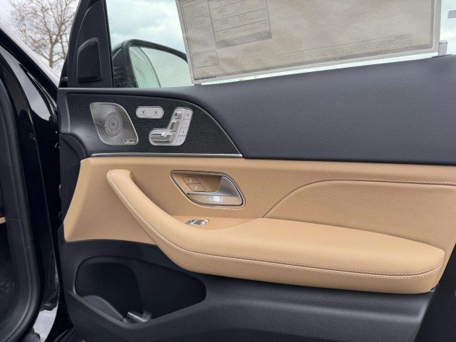 2026 Mercedes-Benz GLS Base - Photo 27
