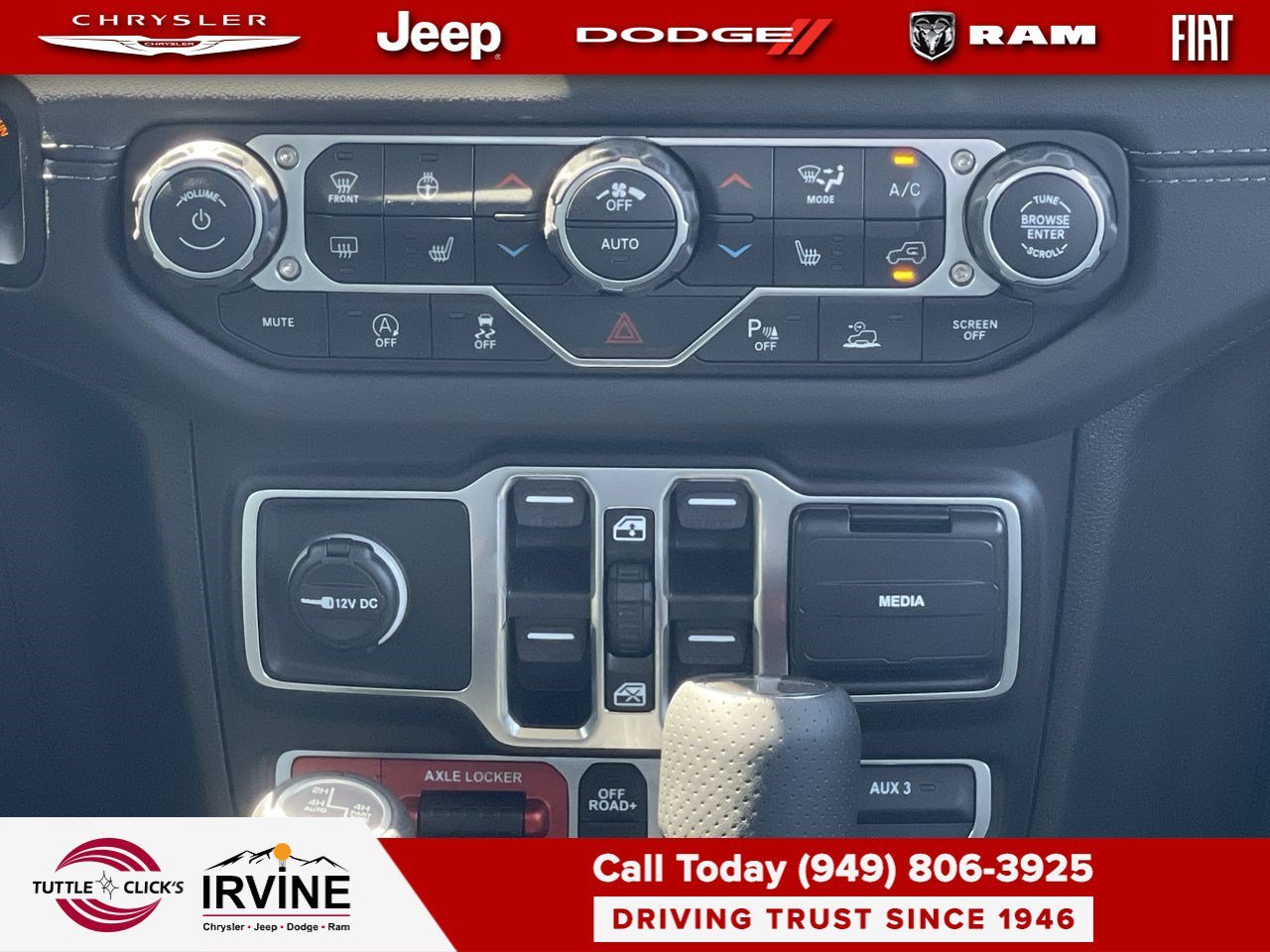 New 2026 Anvil Clear-Coat Exterior Paint Jeep Mojave X image 13