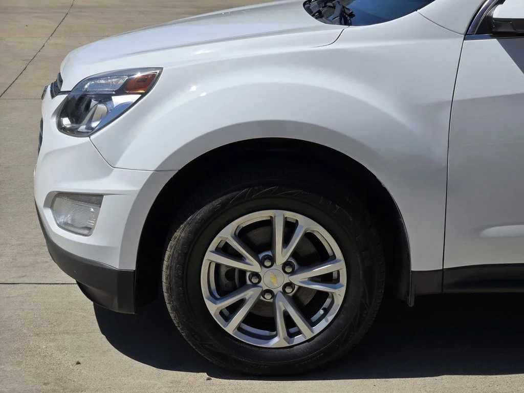 2017 Chevrolet Equinox LT - Photo 6