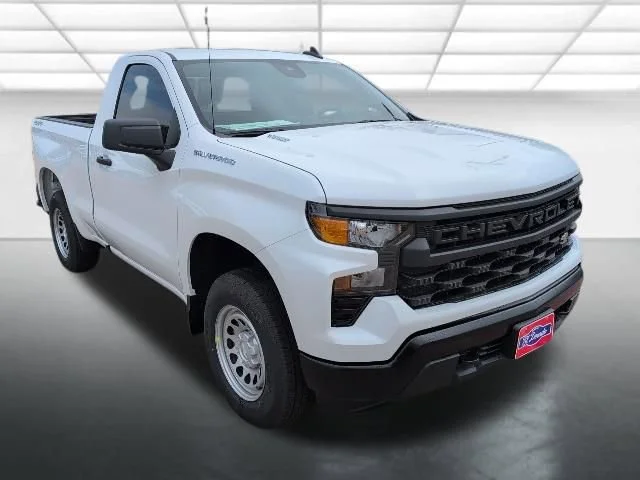 New 2026 Summit White Chevrolet WT image 1