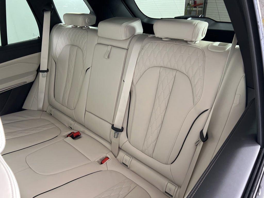 New 2026 Skyscraper Grey Metallic BMW xDrive40i image 8