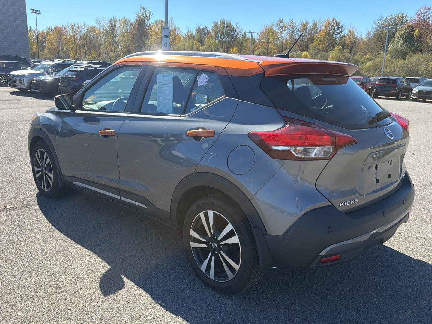 Used 2020 Gun Metallic/Monarch Orange Nissan SR image 5