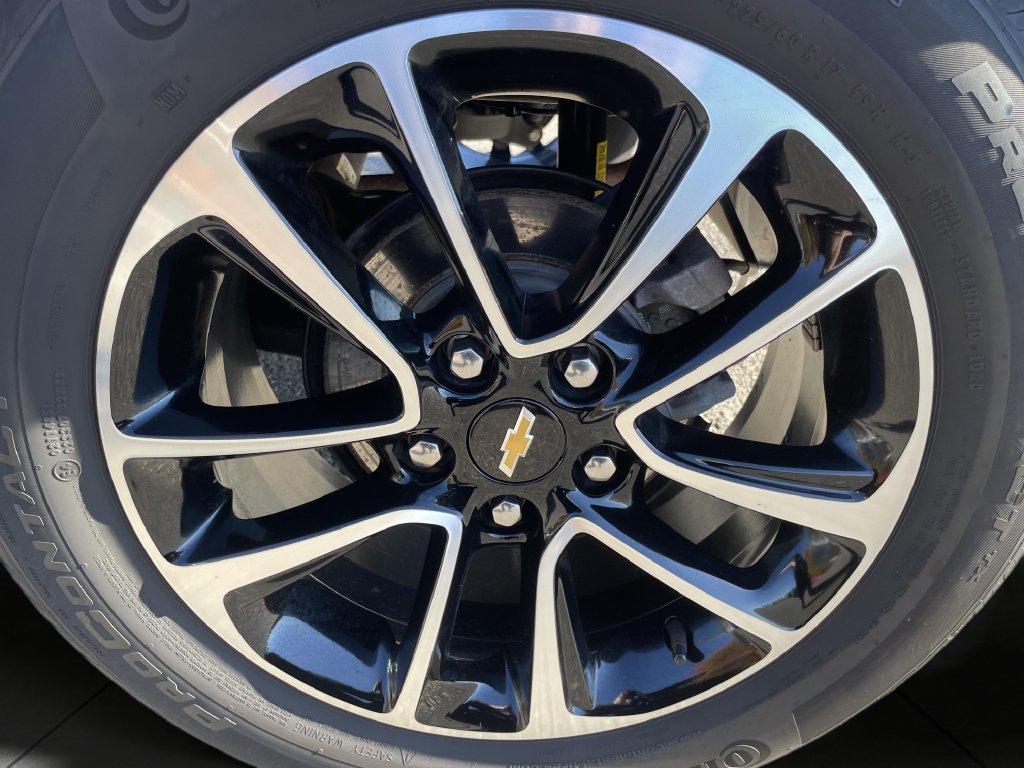 Used 2024 Gray Chevrolet LT image 26