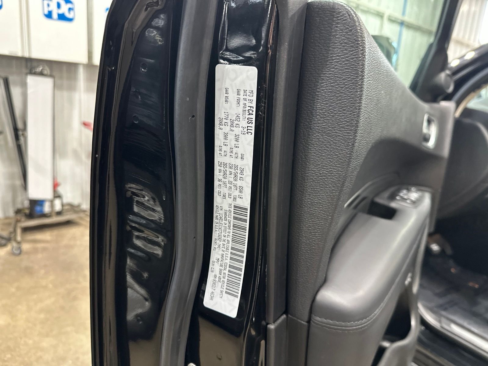 Used 2019 Black Dodge Citadel image 16