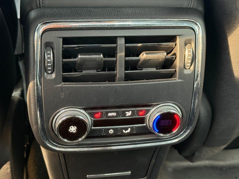2020 Lincoln Continental Reserve - Photo 10