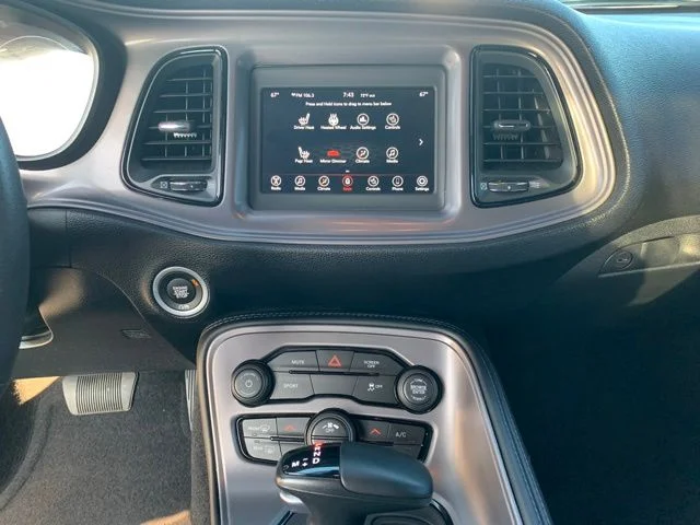 Used 2023 Octane Red Pearlcoat Dodge SXT image 24