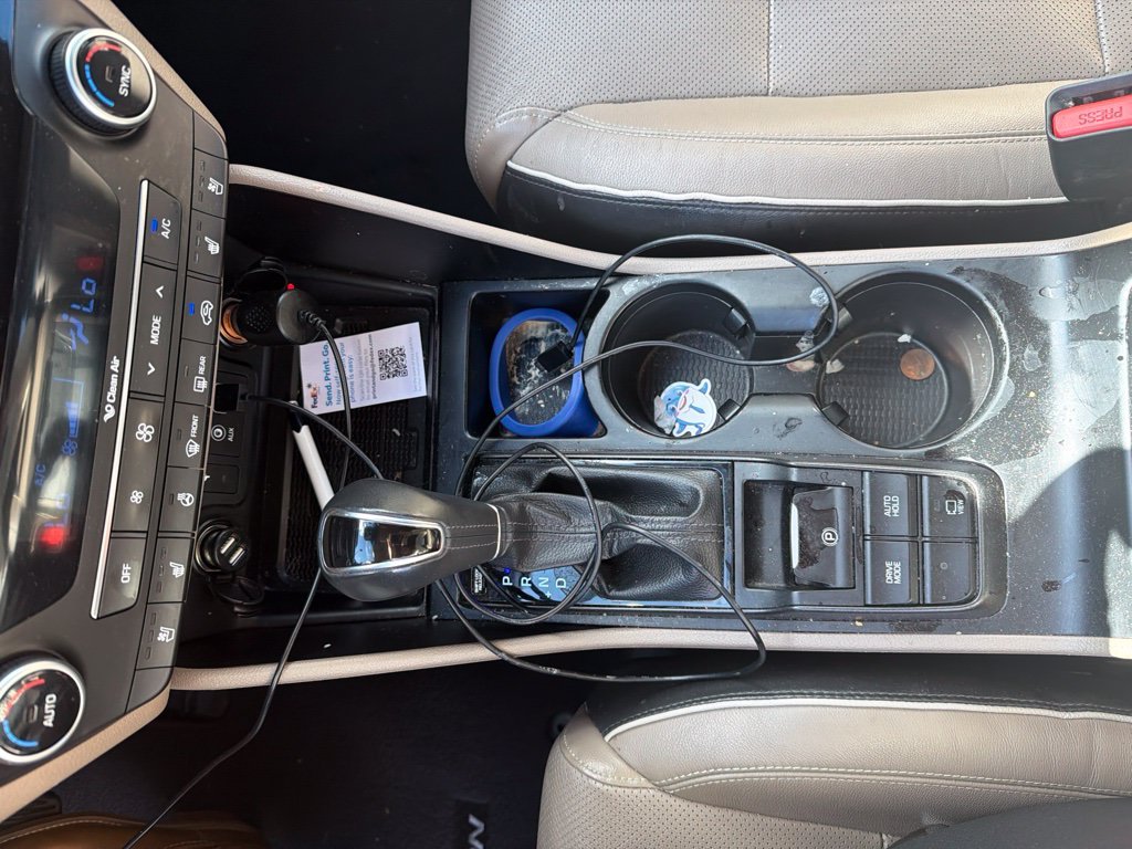 Used 2019 Red Hyundai Ultimate image 21