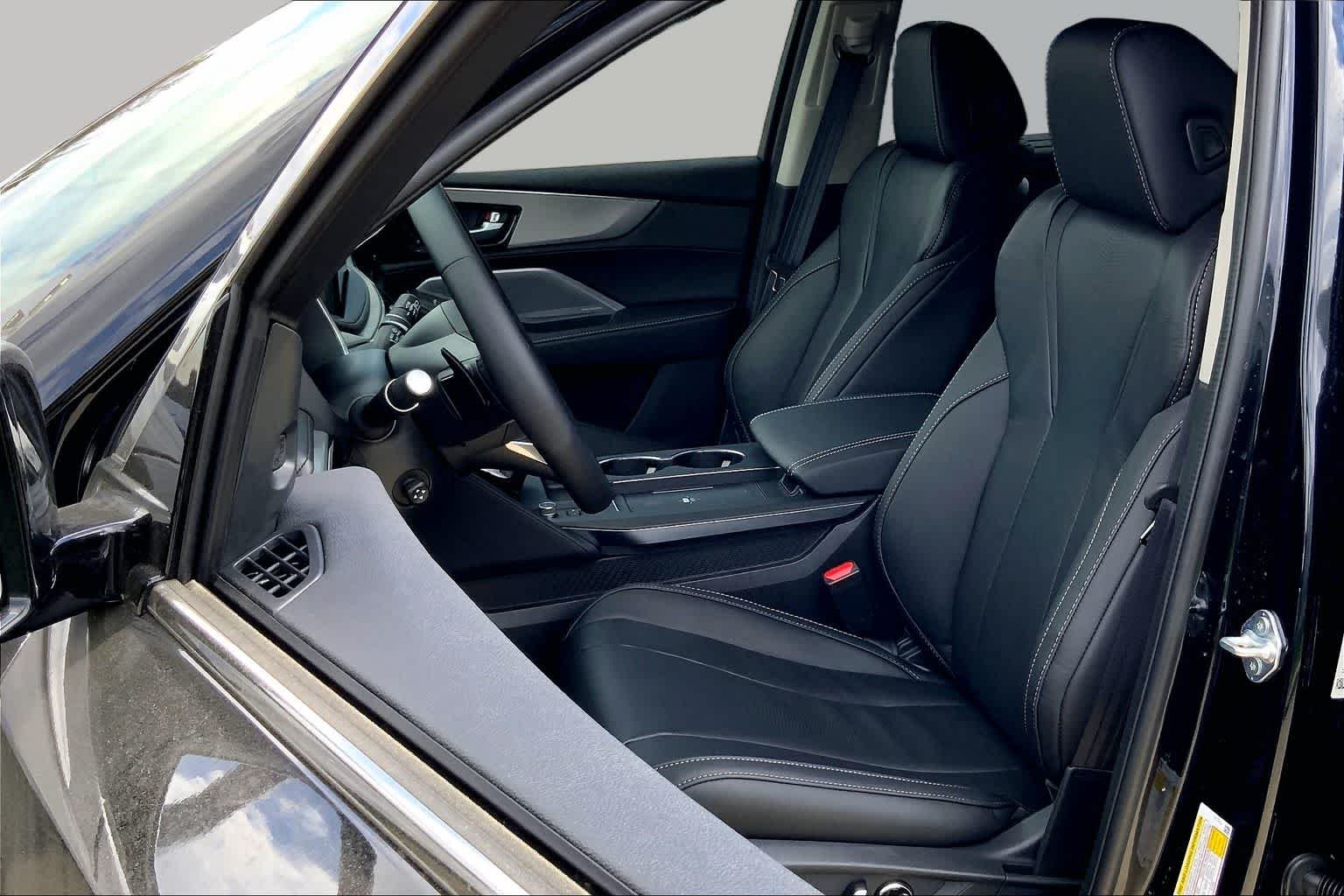 New 2026 Majestic Black Pearl Acura w/Technology Package image 9