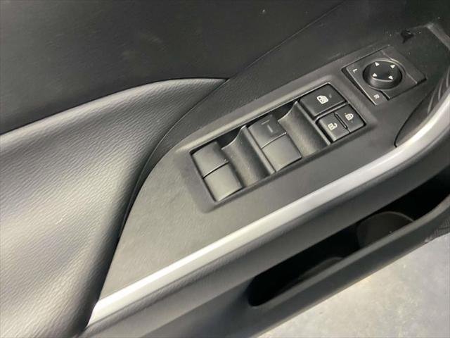 Used 2025 Silver Sky Metallic Toyota LE image 19
