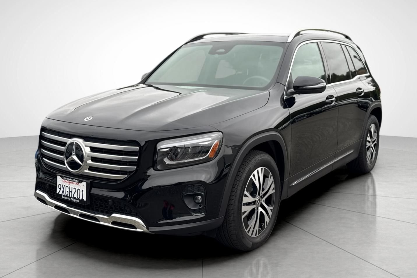Courtesy Vehicle 2026 GLB 250 SUV