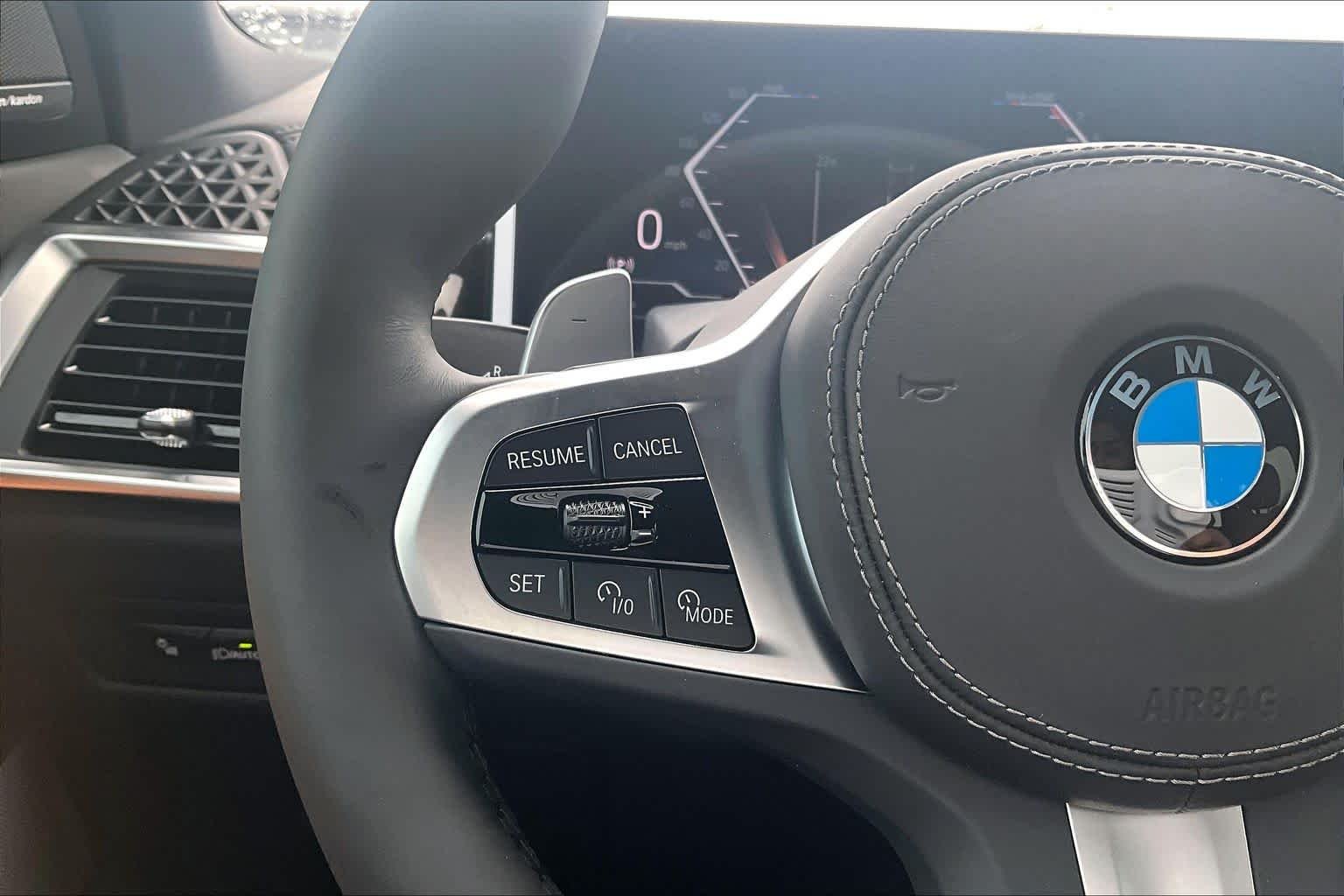 Used 2026 Carbon Black Metallic BMW xDrive40i image 21