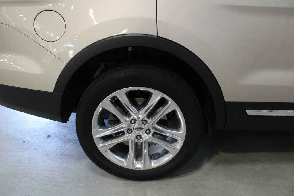 Used 2017 Gold Ford XLT image 27