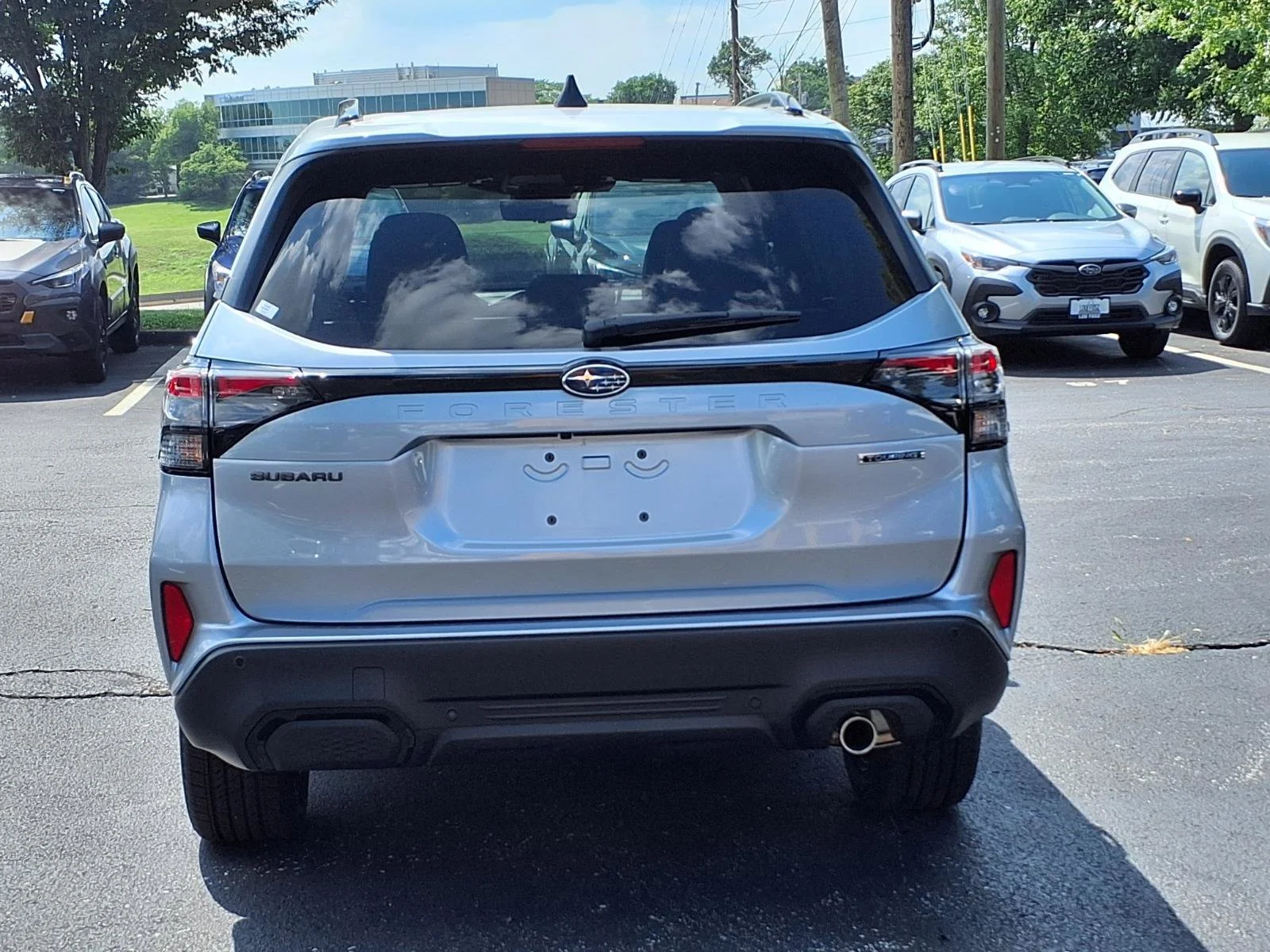 New 2026 ICE SILVER METALLIC Subaru Limited Hybrid image 3