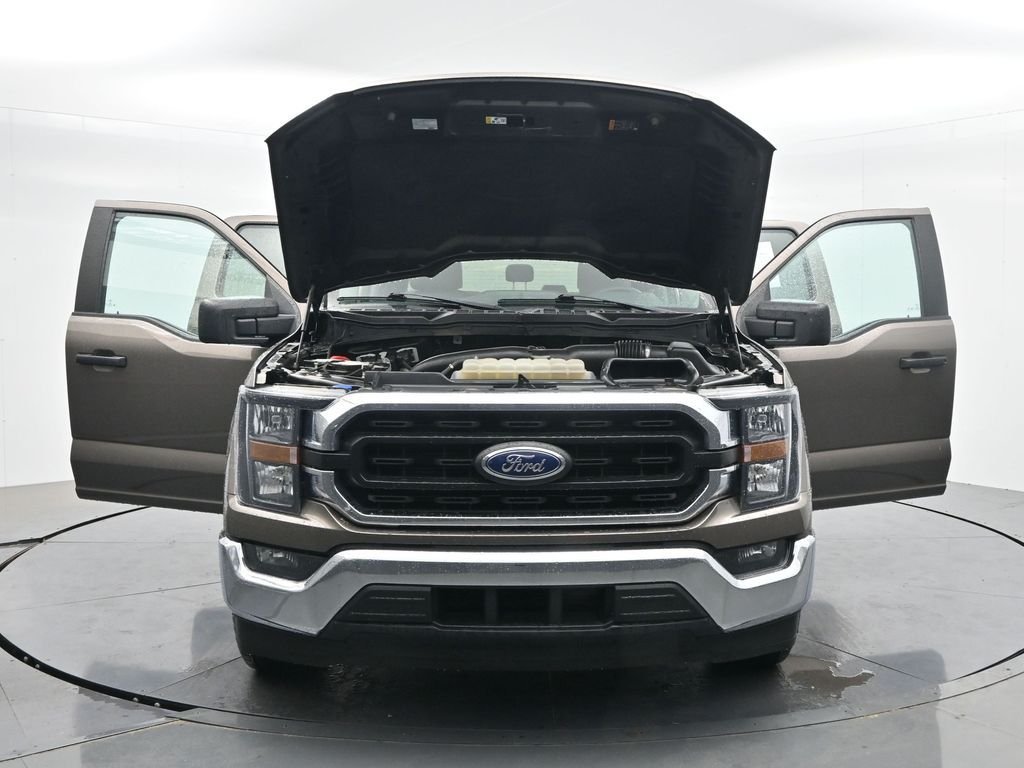 Used 2023 Gray Ford XLT image 39