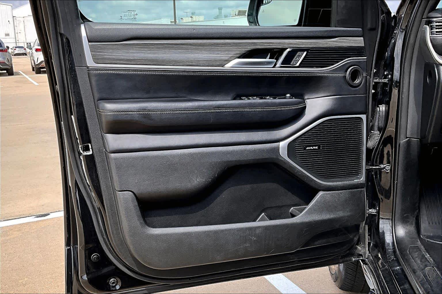 Used 2023 Diamond Black Crystal Pearlcoat Jeep Series II image 22