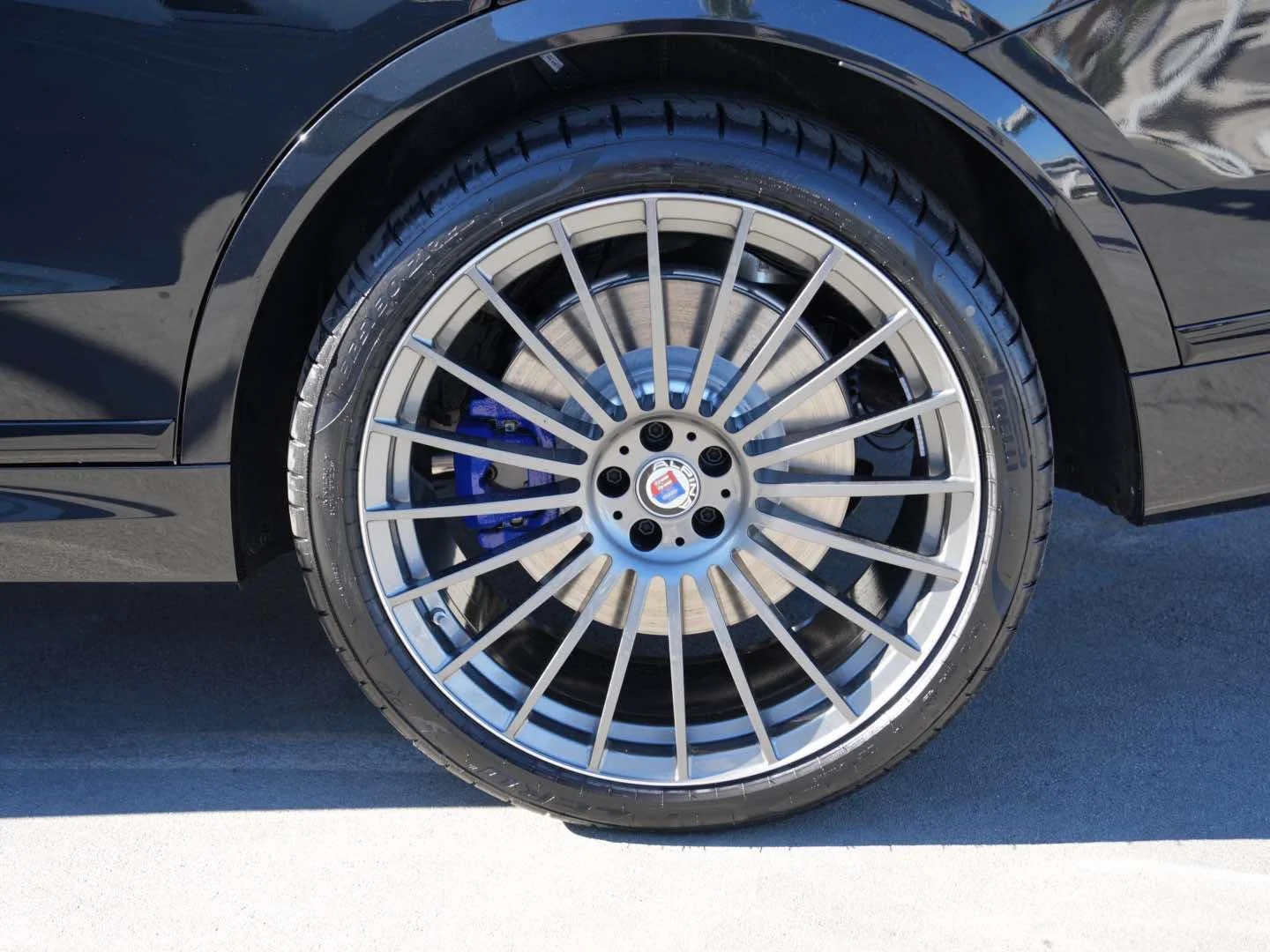 New 2026 Black Sapphire Metallic BMW ALPINA XB7 image 7