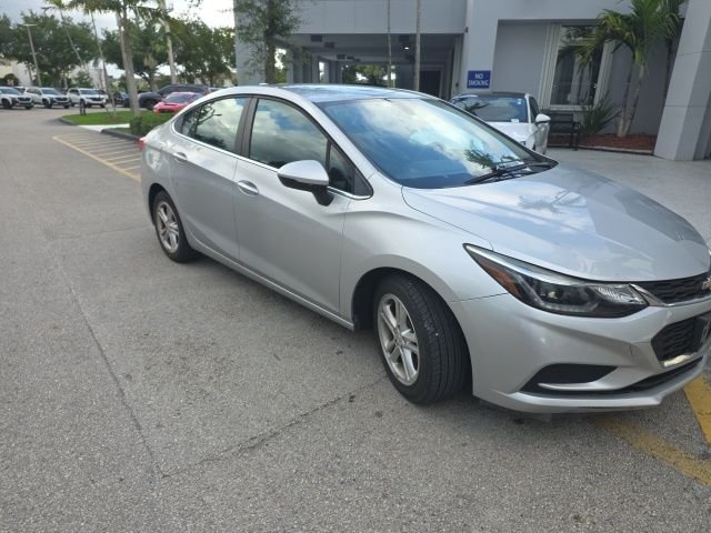 Used 2018 Chevrolet Cruze LT with VIN 1G1BE5SM5J7100801 for sale in North Miami, FL