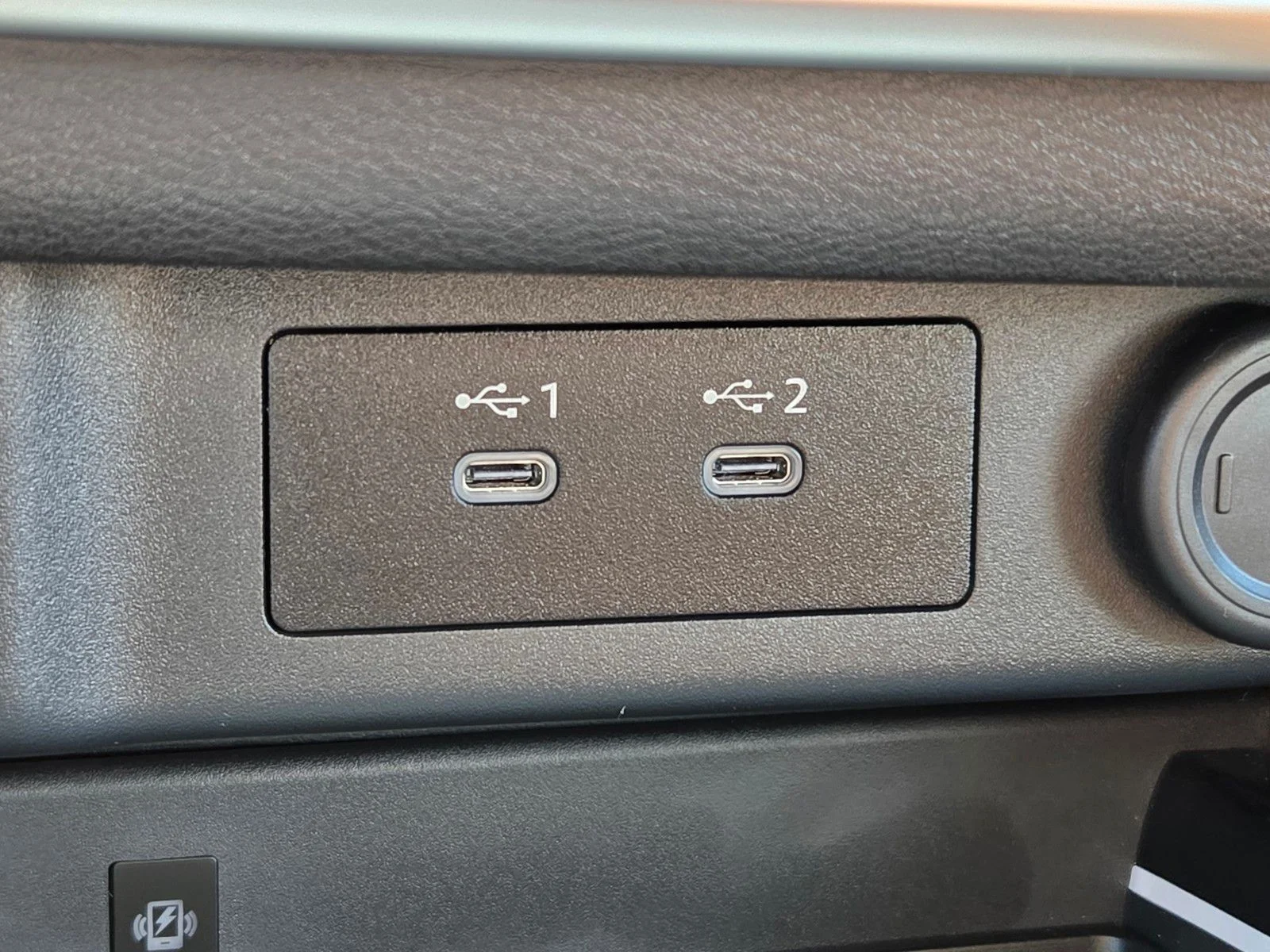 Used 2026 Gun Metallic Nissan Platinum image 23