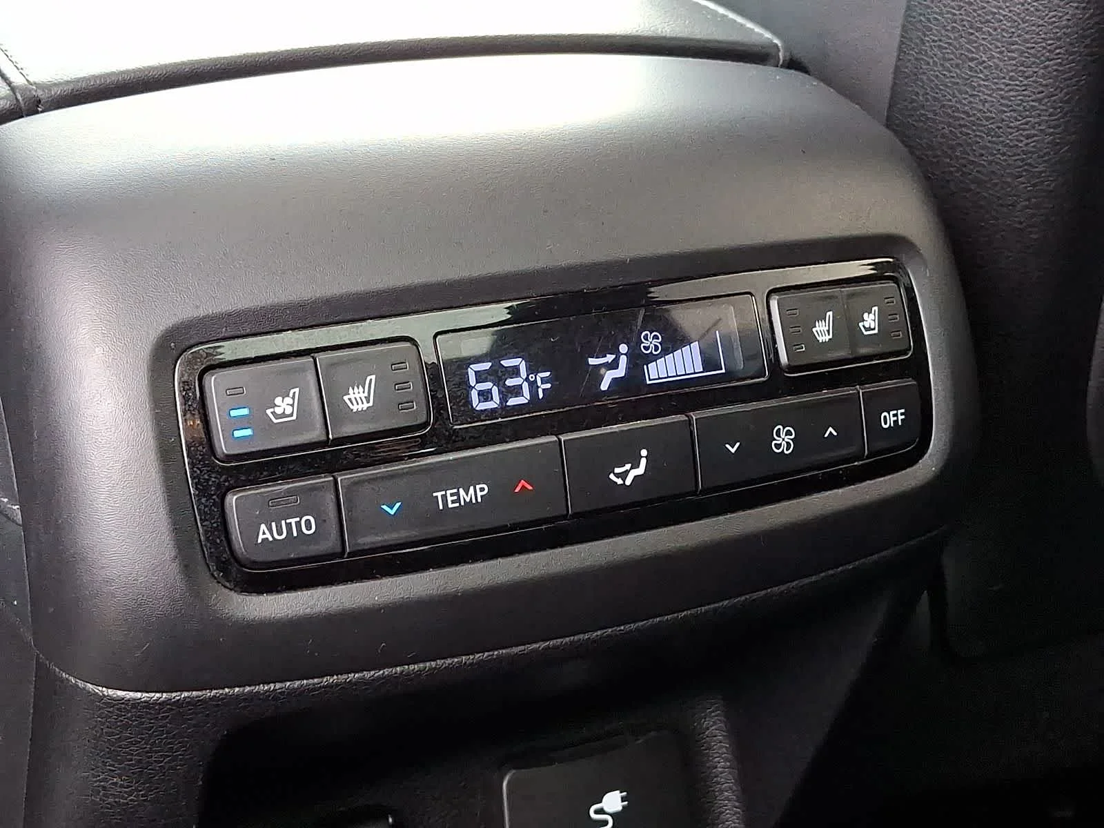 Used 2022 Abyss Black Pearl Hyundai Calligraphy image 11