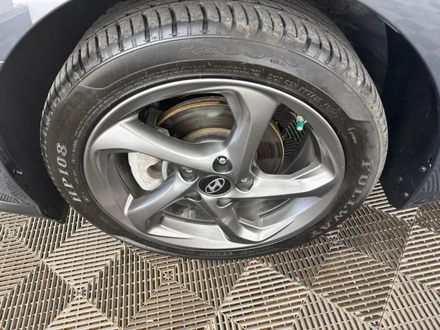 Used 2019 Gray Hyundai 2.0 image 32
