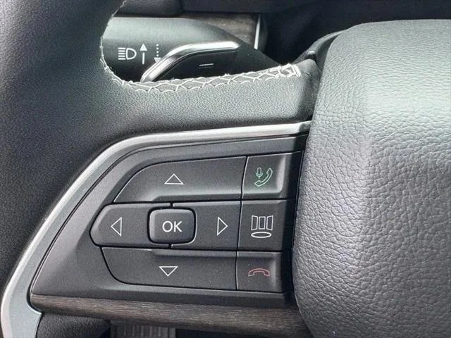 New 2026 Velvet Red Pearlcoat Jeep Laredo image 11
