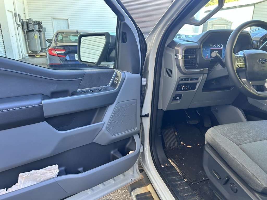 2024 Ford F-150 XLT photo 4