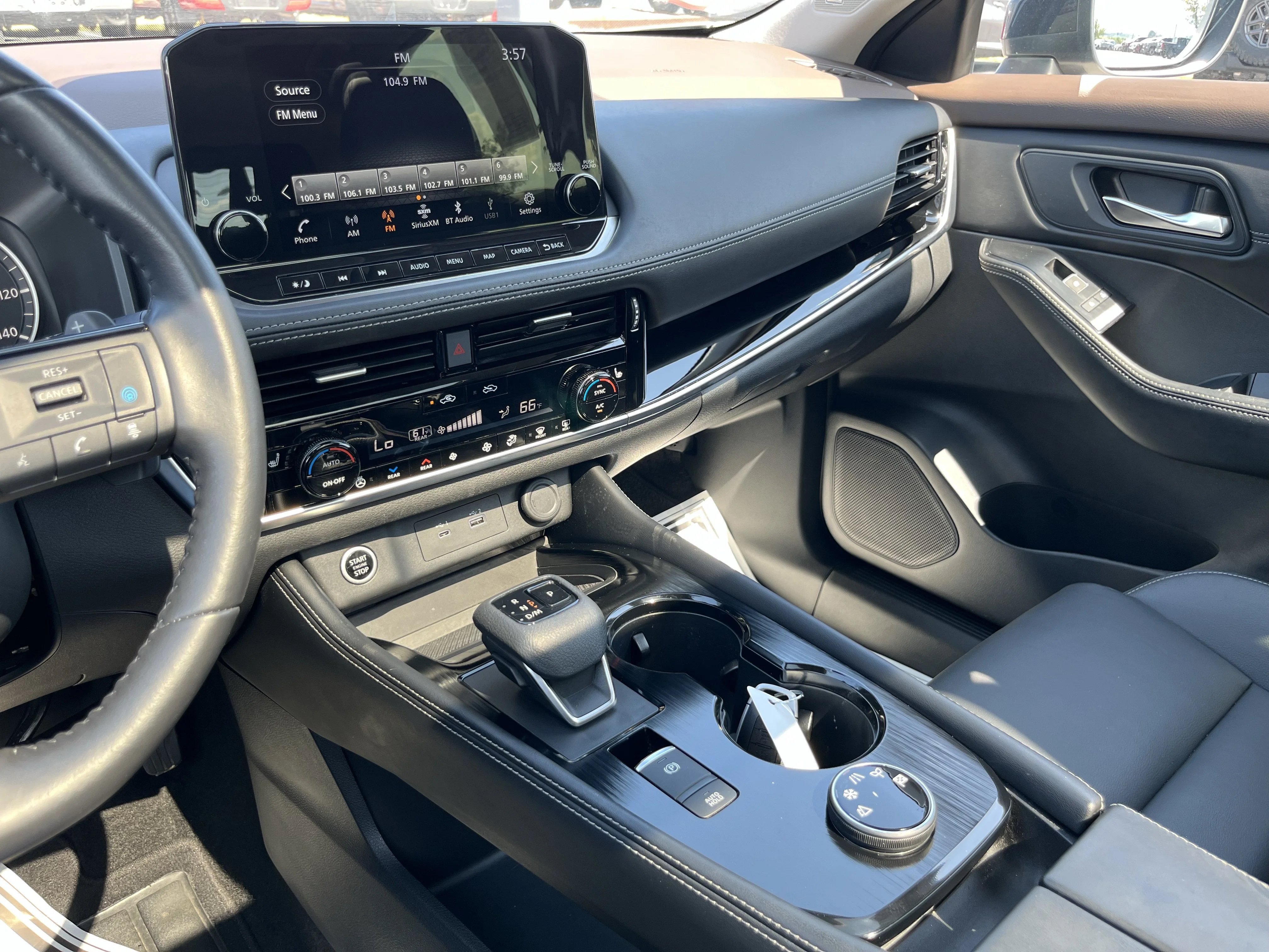 Used 2023 Pearl White Nissan SL image 30