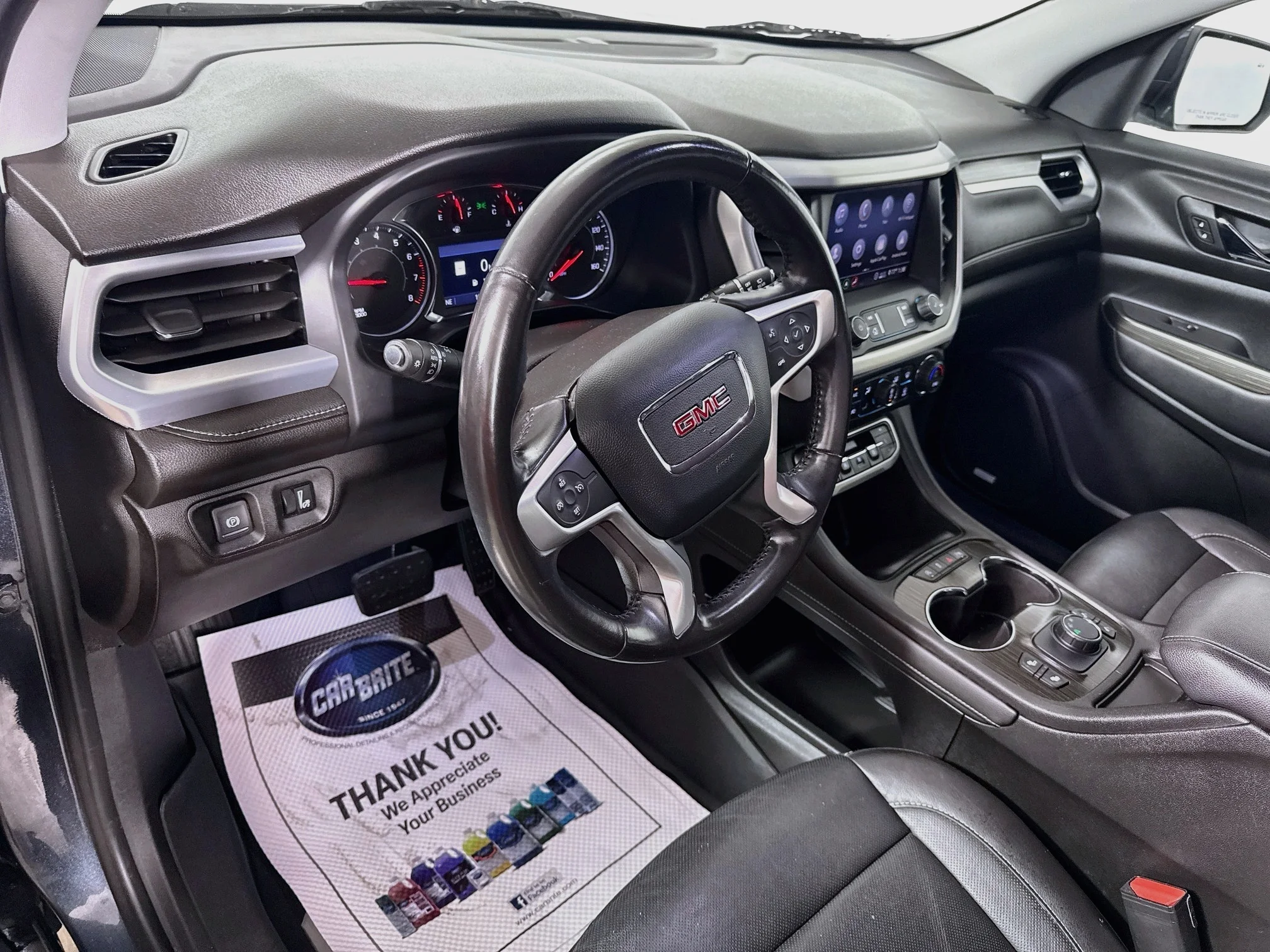 Used 2020 Dark Sky Metallic GMC SLT image 9
