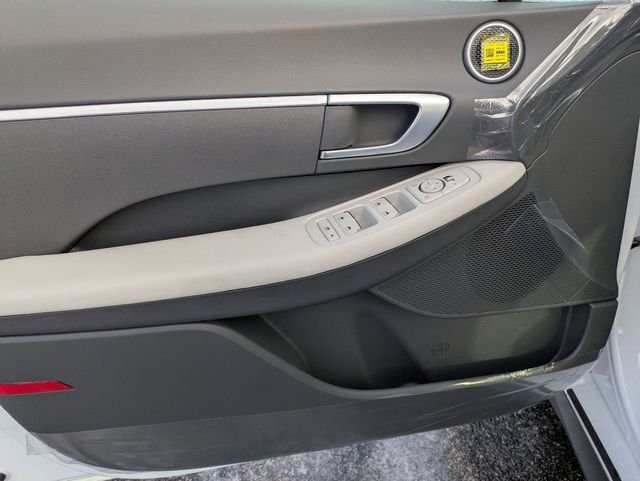 Certified Used 2026 White Hyundai SE image 12