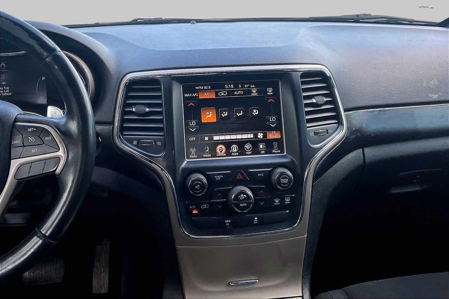 Used 2014 Bright White Clearcoat Jeep Laredo image 6