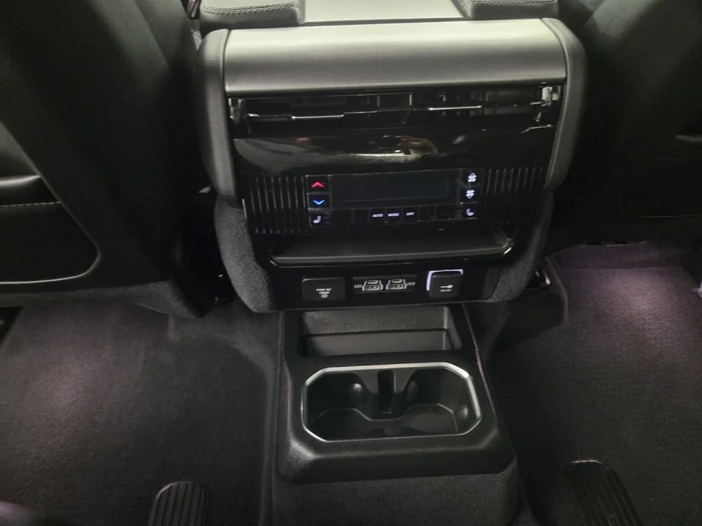 New 2026 High Gloss Black Exterior Paint Jeep Limited Altitude image 19