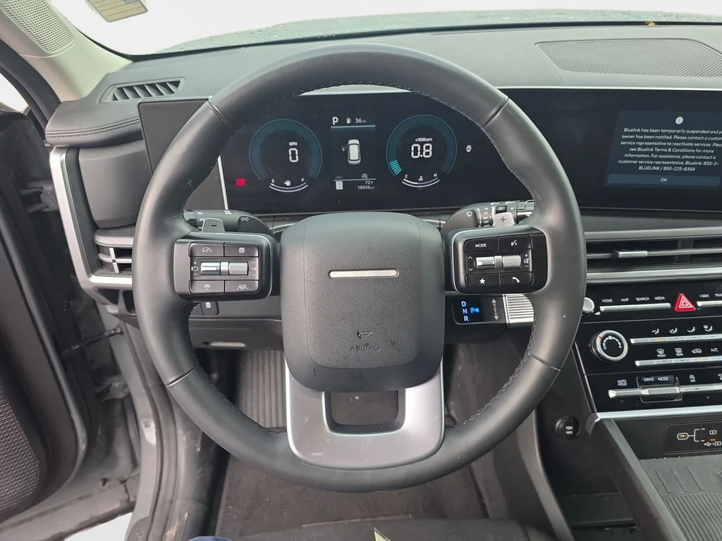 Used 2025 Gray Hyundai SE image 13