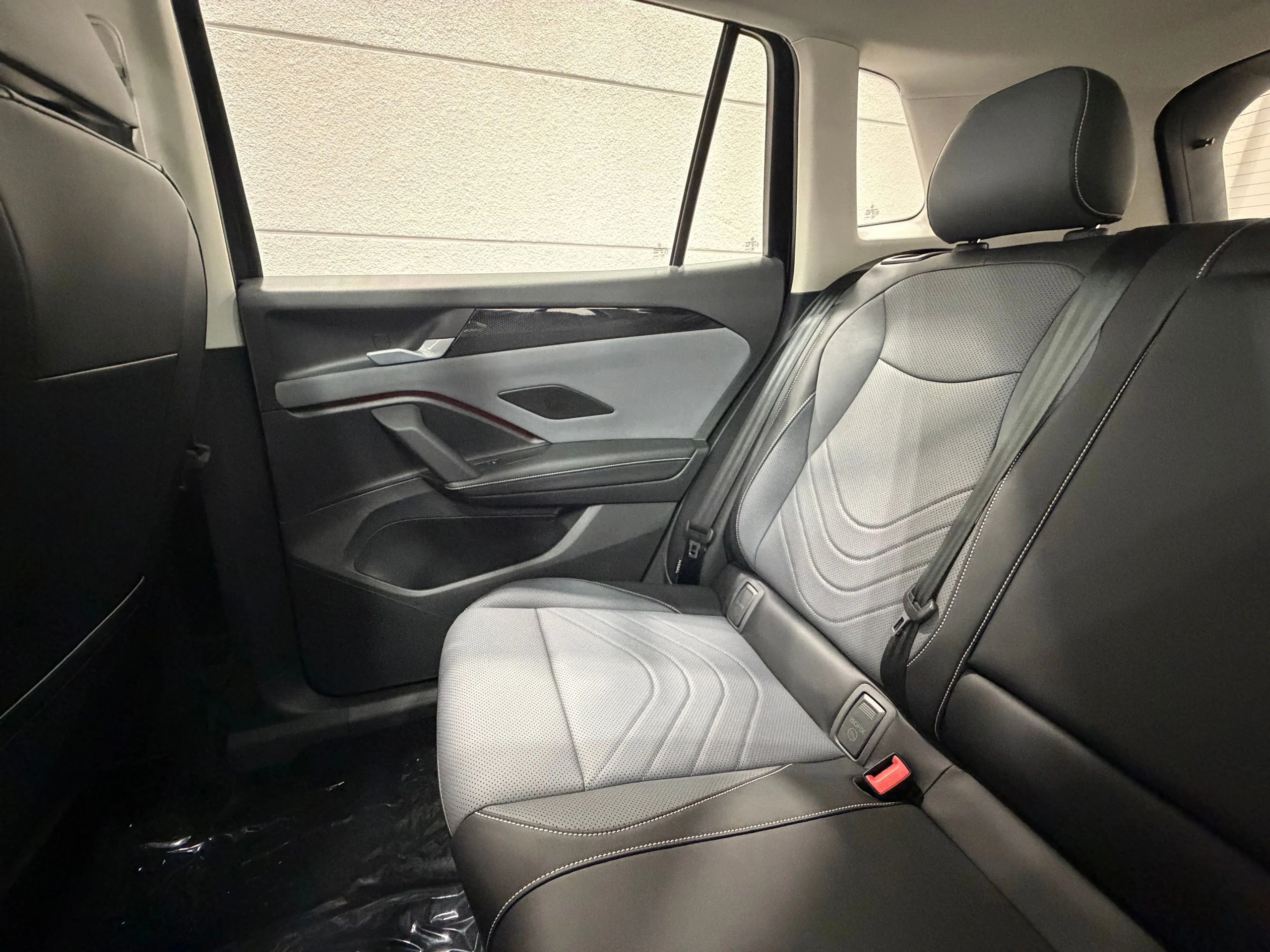New 2026 Black Volkswagen SE image 34