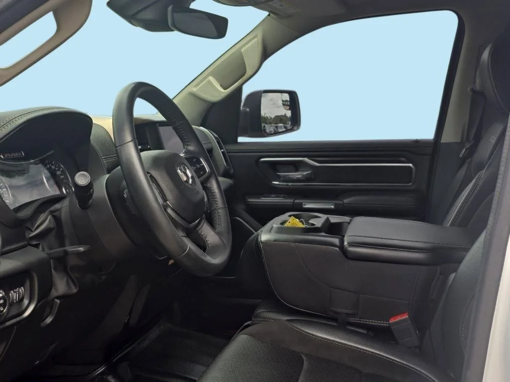 Used 2022 White Ram Laramie image 15