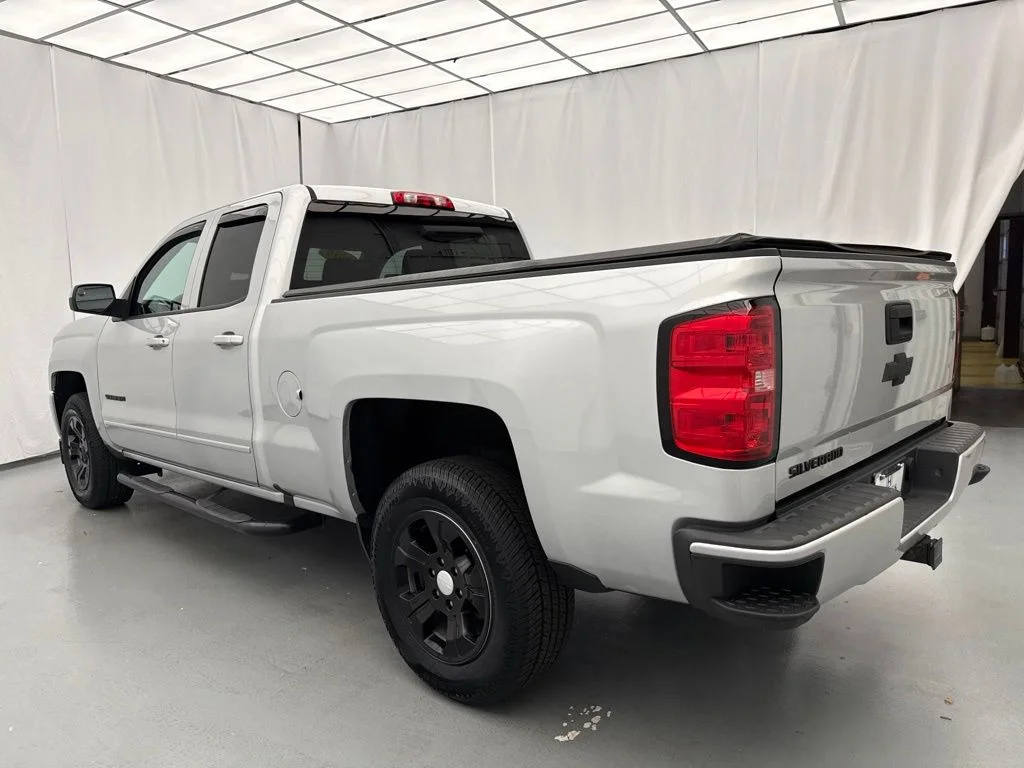Used 2019 Silver Chevrolet LT image 5