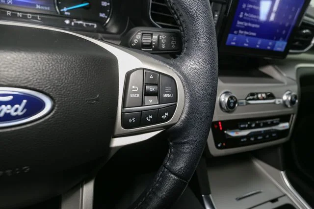 Used 2023 Black Ford XLT image 33