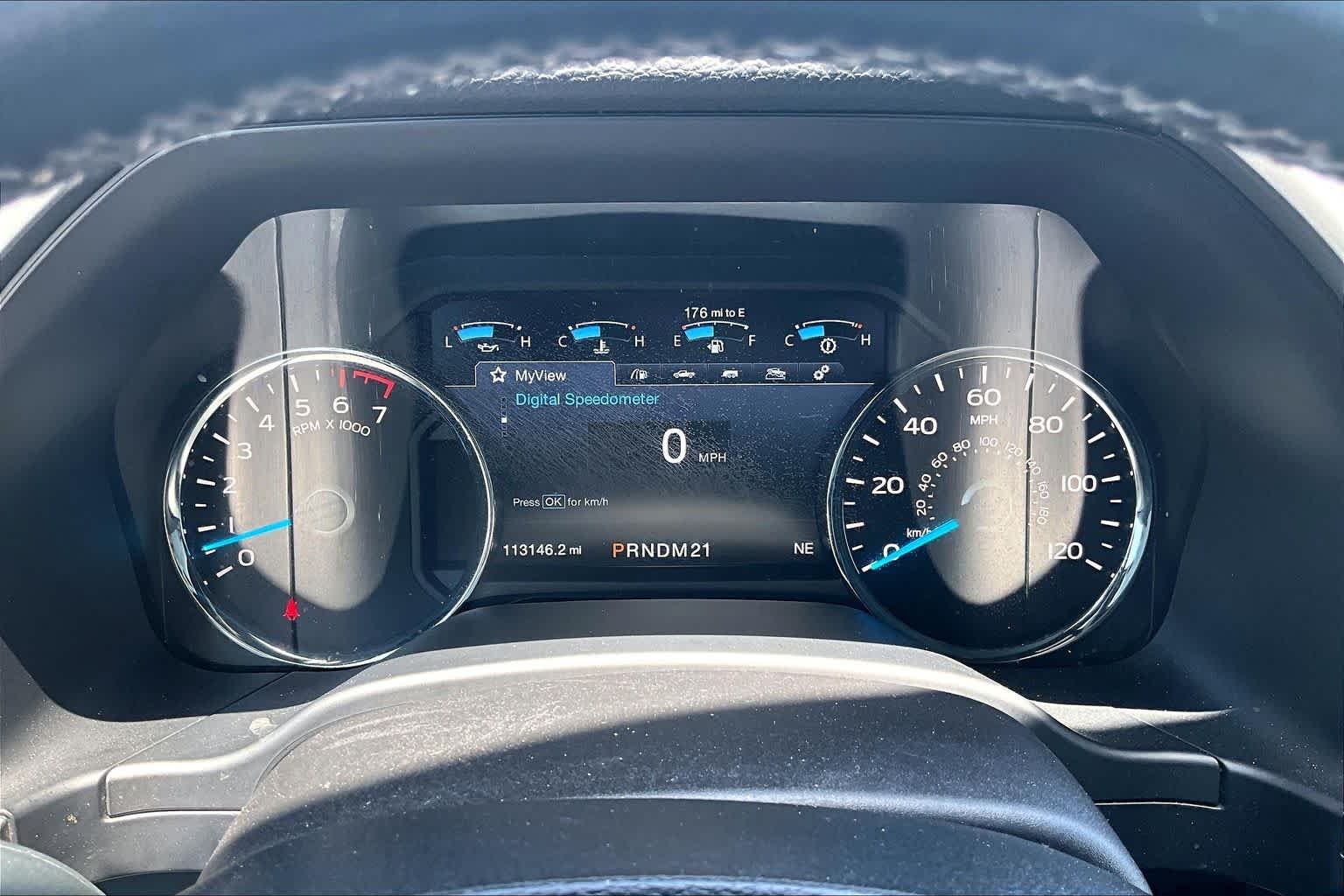 Used 2017 White Gold Ford Platinum image 25