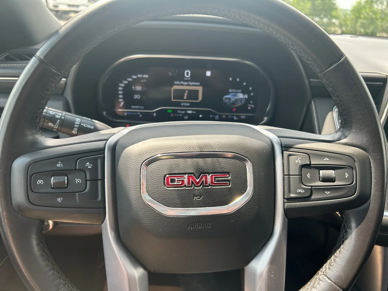 Used 2023 Black GMC SLT 4WD Leather Sunroof 5.3L image 24