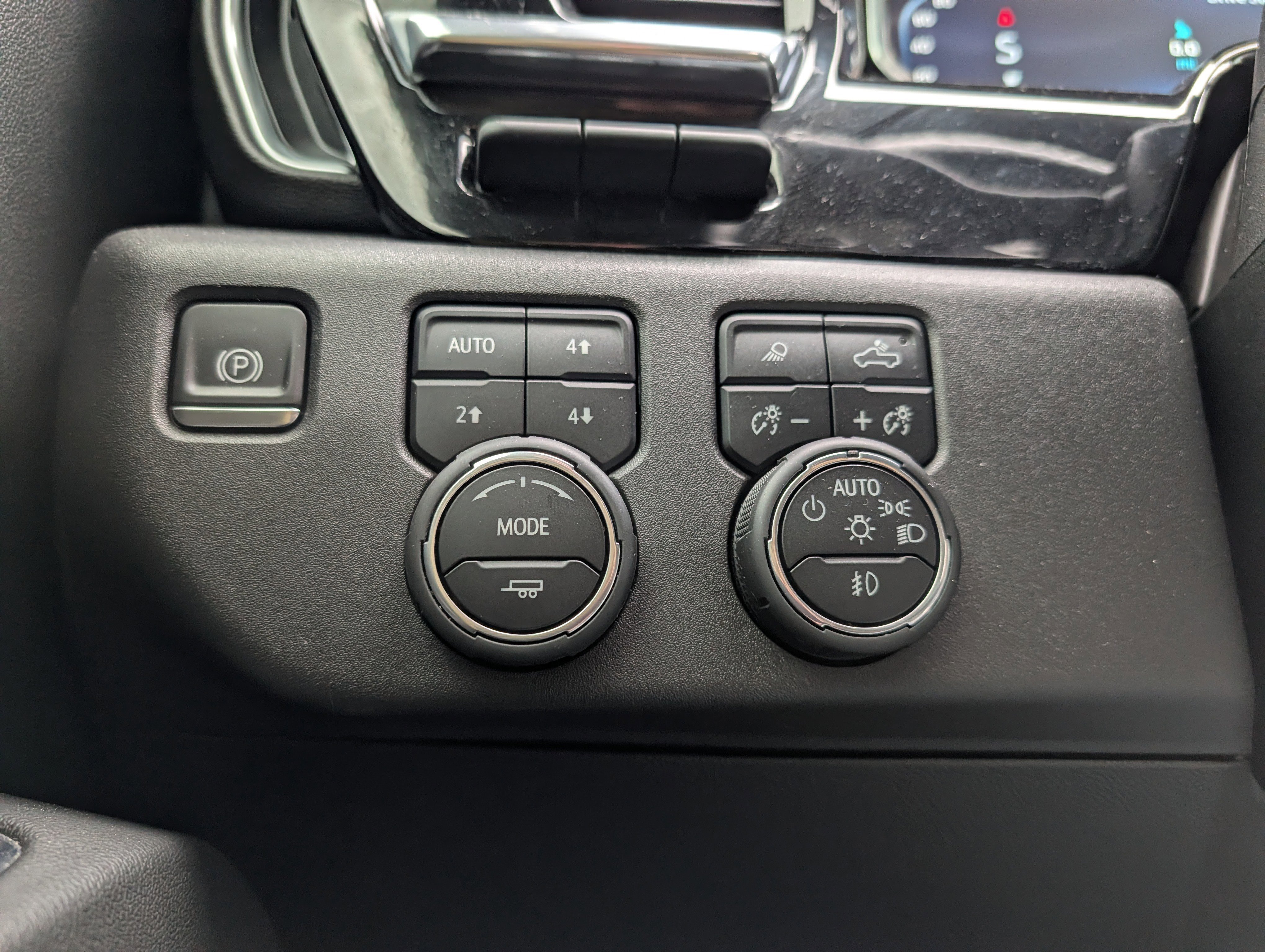 2022 Chevrolet Silverado 1500 LTZ - Photo 25