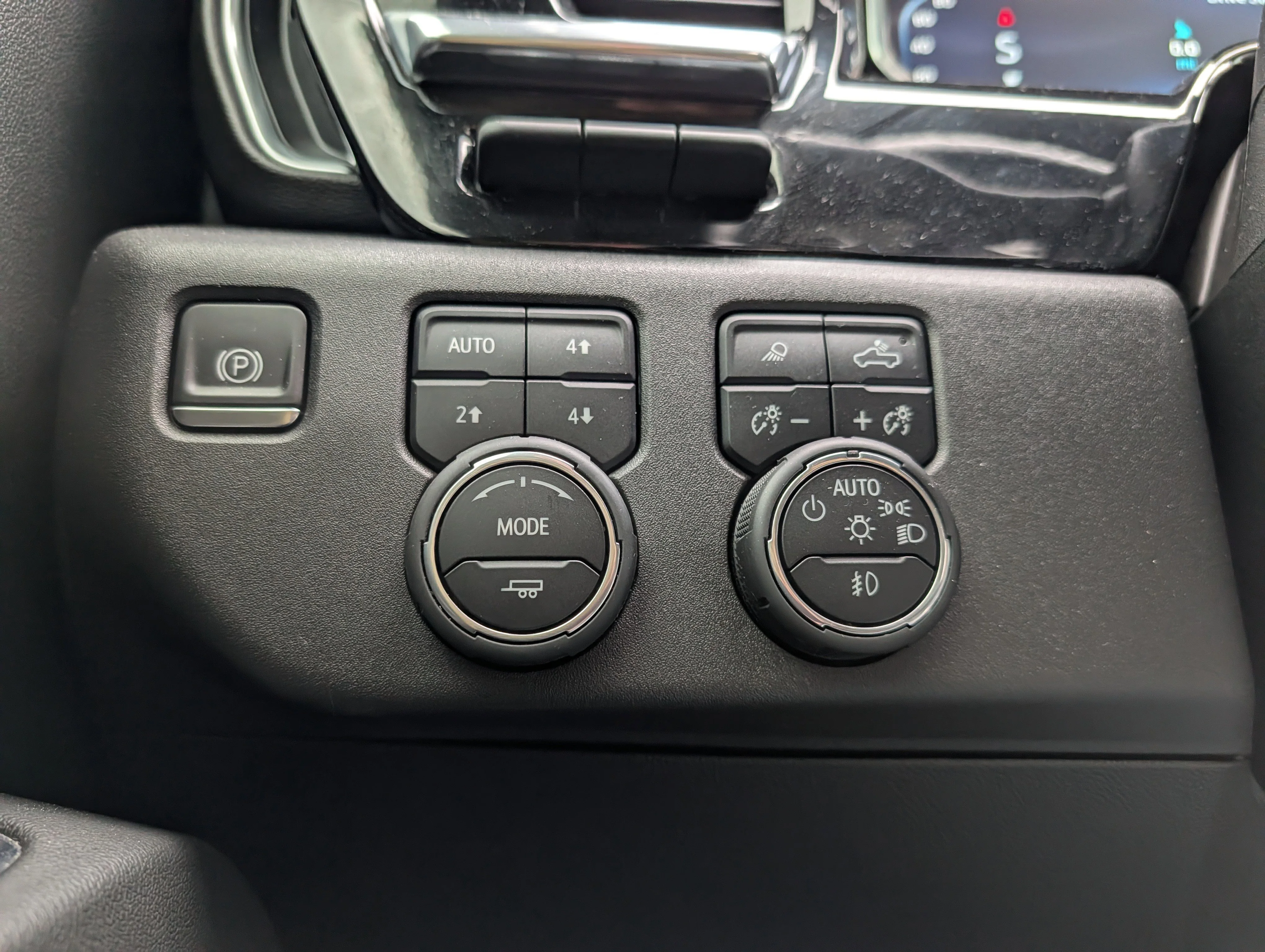 2022 Chevrolet Silverado 1500 LTZ - Photo 25