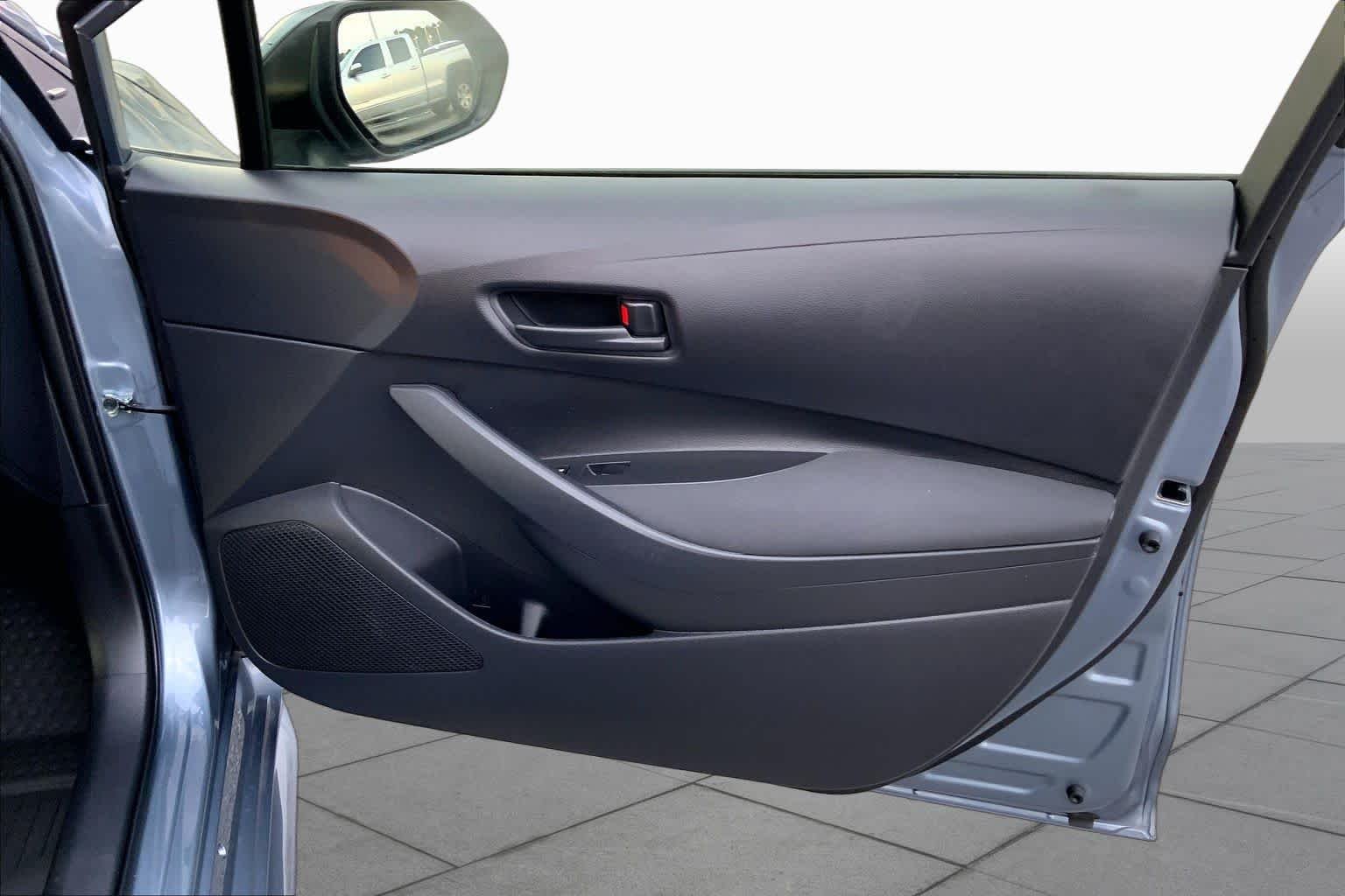 Used 2025 Celestite Toyota Hybrid LE image 22