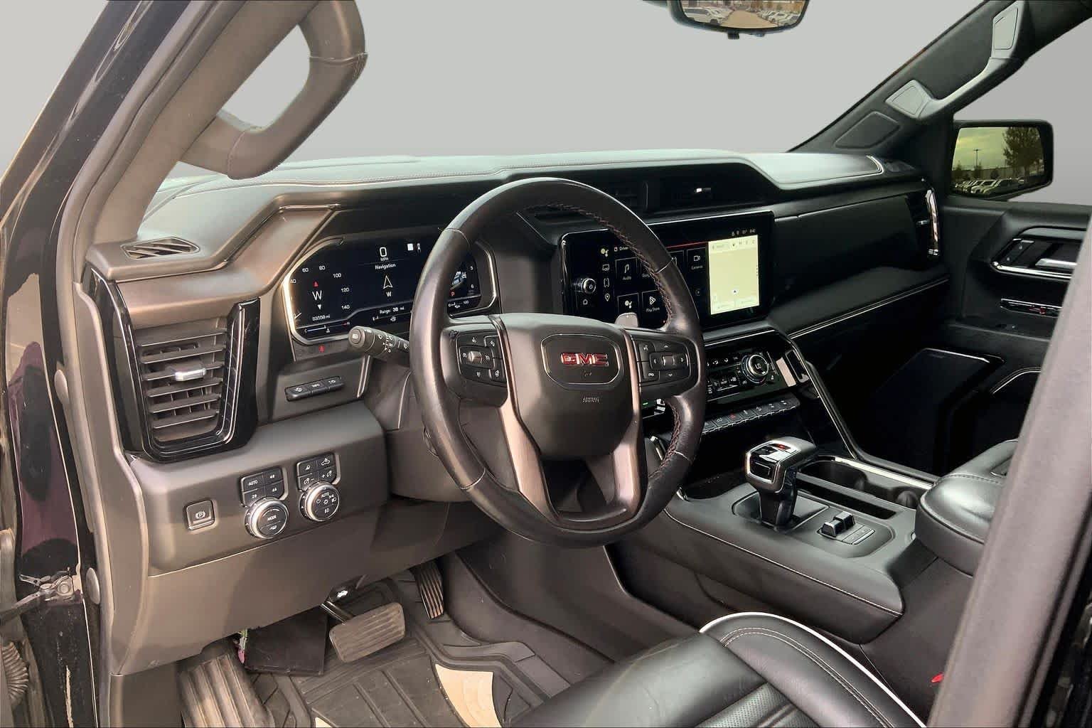 Used 2022 Onyx Black GMC AT4X image 18